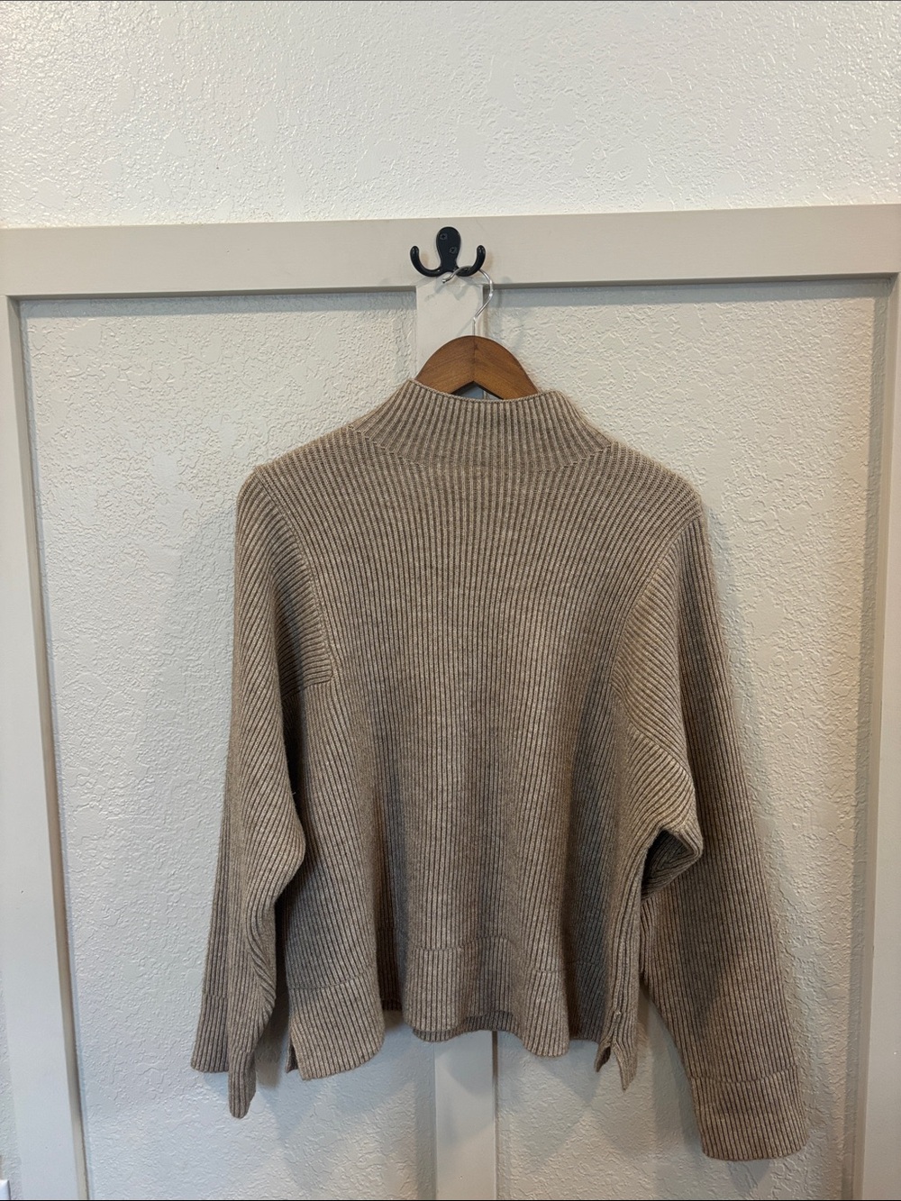 Topshop • Sweater